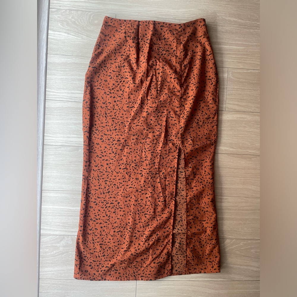 Missguided sz 0 leopard print maxi skirt in orange and black